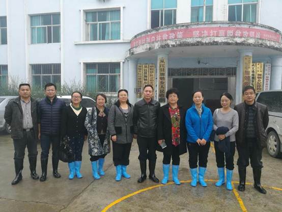 说明: D:\汽车总支\宣传工作资料\新闻照片\2016.11.13-15从江扶贫调研\16.11.14加勉乡政府.jpg